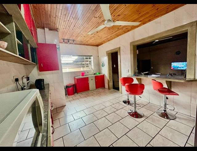 3 BEDROOM HOUSE FOR SALE IN VANDERBIJLPARK CW 5